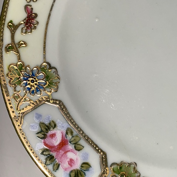 Hand painted with raised detail gold gilding set of 5 dessert plates - Picture 6 of 8